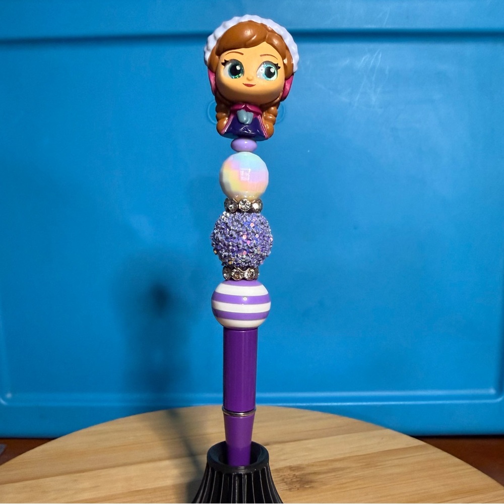 Disney Doorable Princess Anna Pen